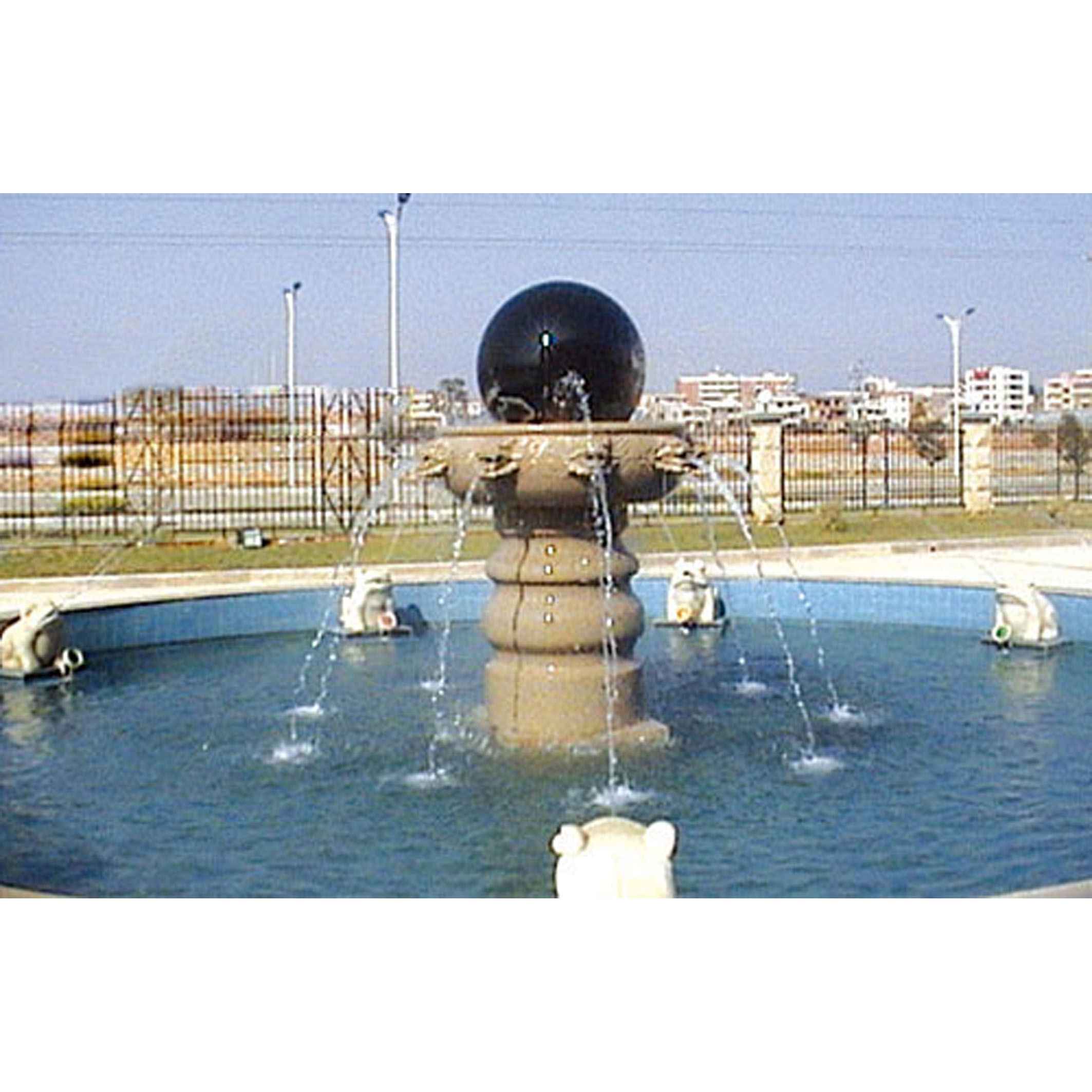 L'eterna bellezza della fontana di granito